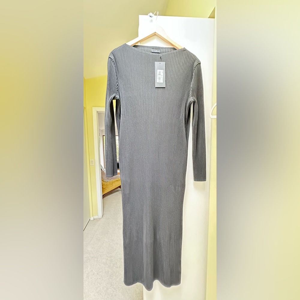 RUTI black Plisse Dress. Size M/L 
Fits like a 10/12 - Picture 2 of 5